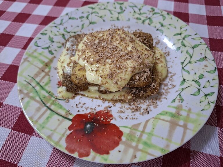 Tiramisù italiano originale al caffè e mascarpone
